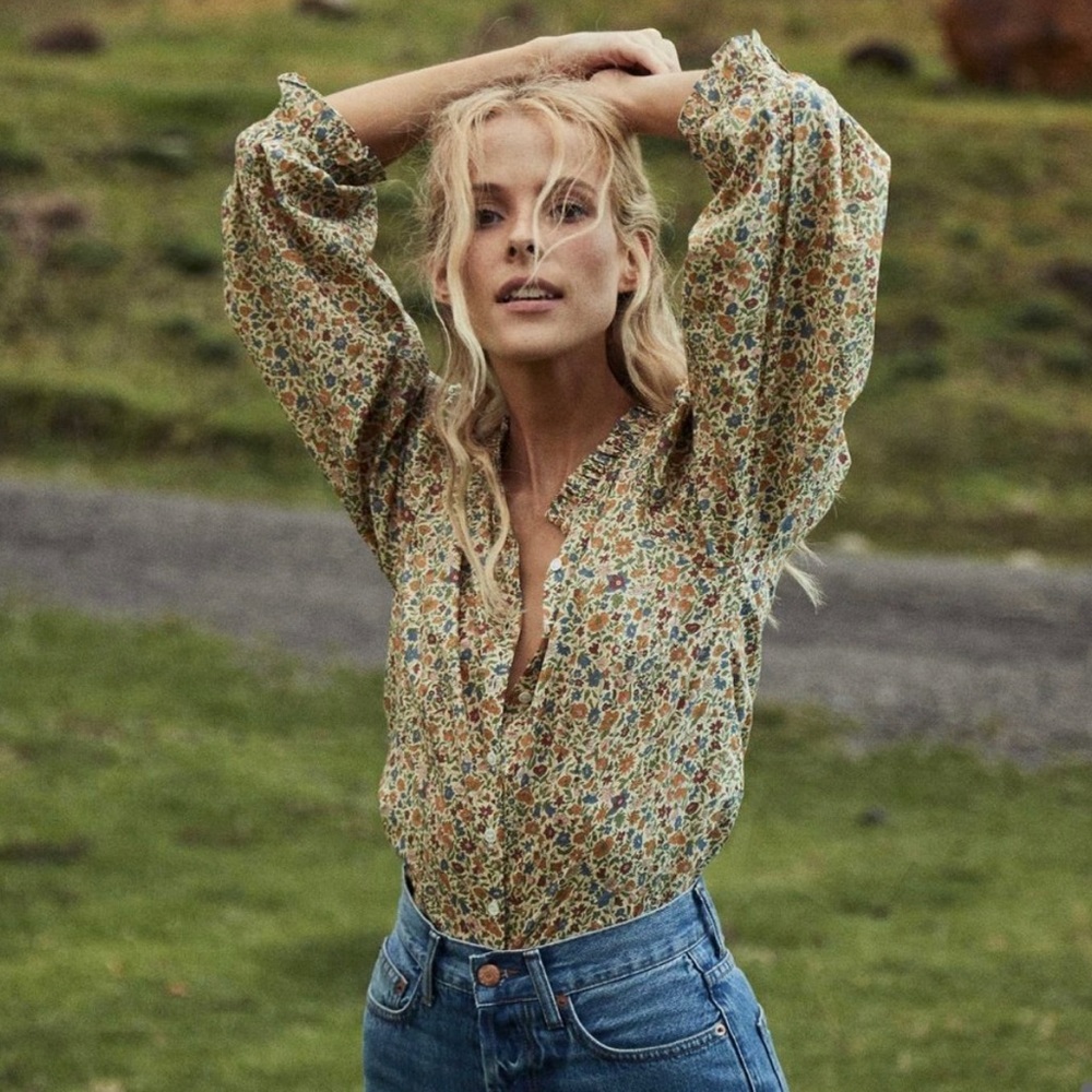 Doen Swan Top in Sunshine Poppy Bell Floral - S NWT